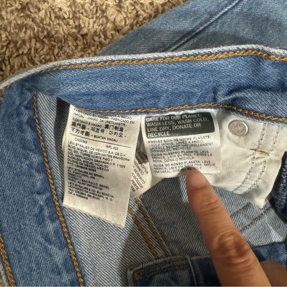 Levi’s Premium Wedgie Straight Crop Size 25 - Picture 4 of 10